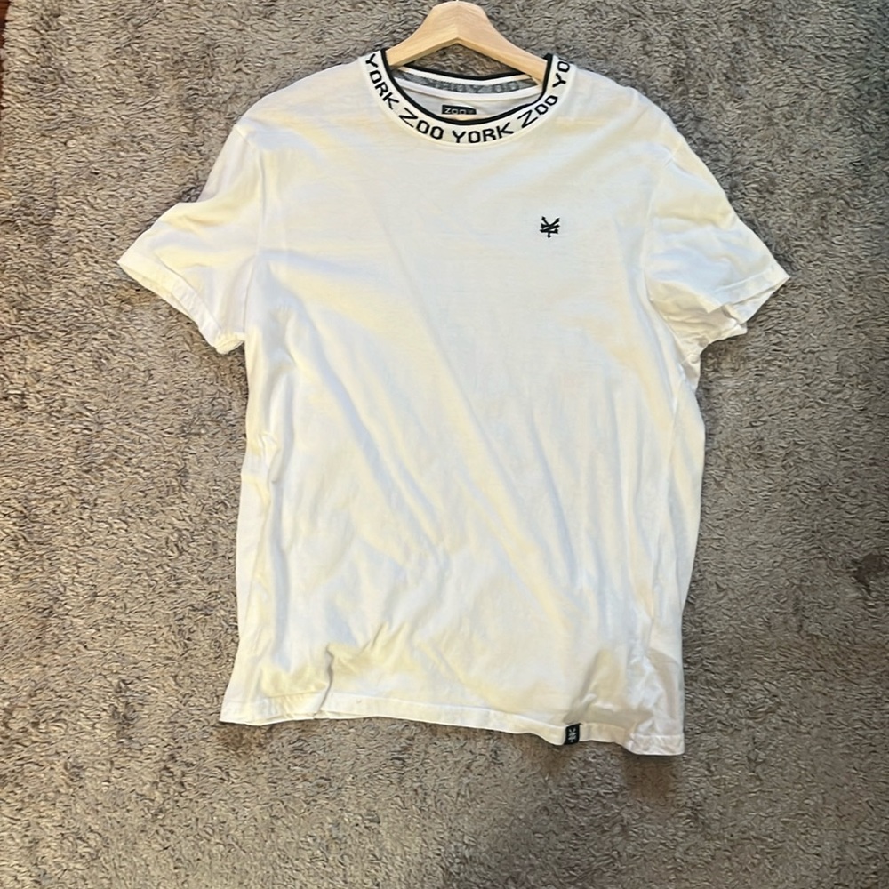 Zoo York white t-shirt